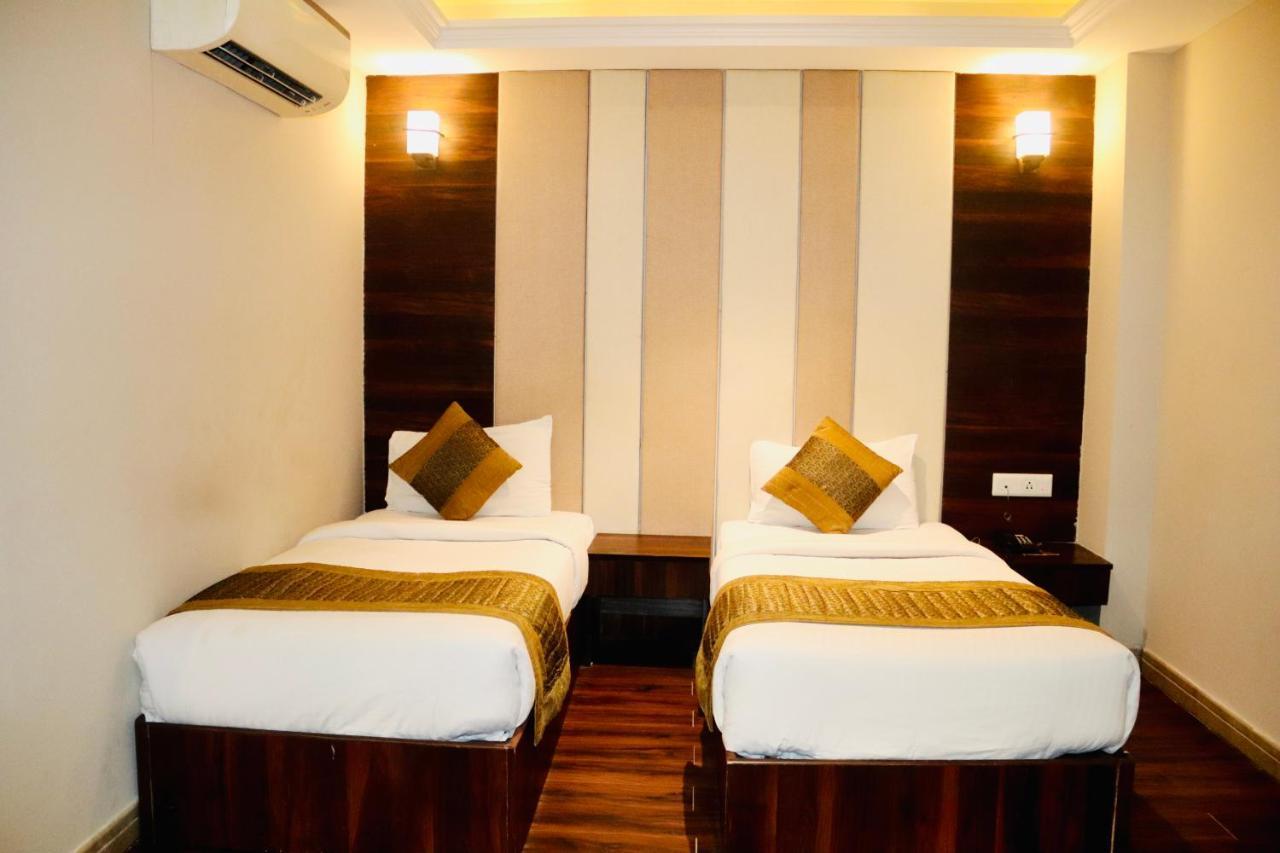 Hotel Magic Tree Karol Bagh Metro Station New Delhi מראה חיצוני תמונה