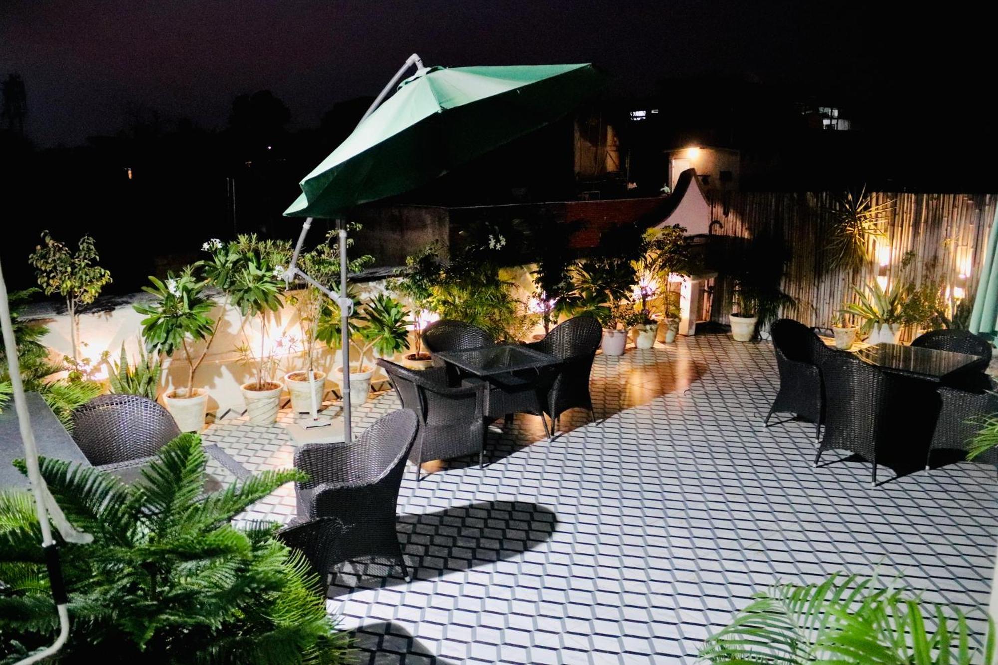 Hotel Magic Tree Karol Bagh Metro Station New Delhi מראה חיצוני תמונה